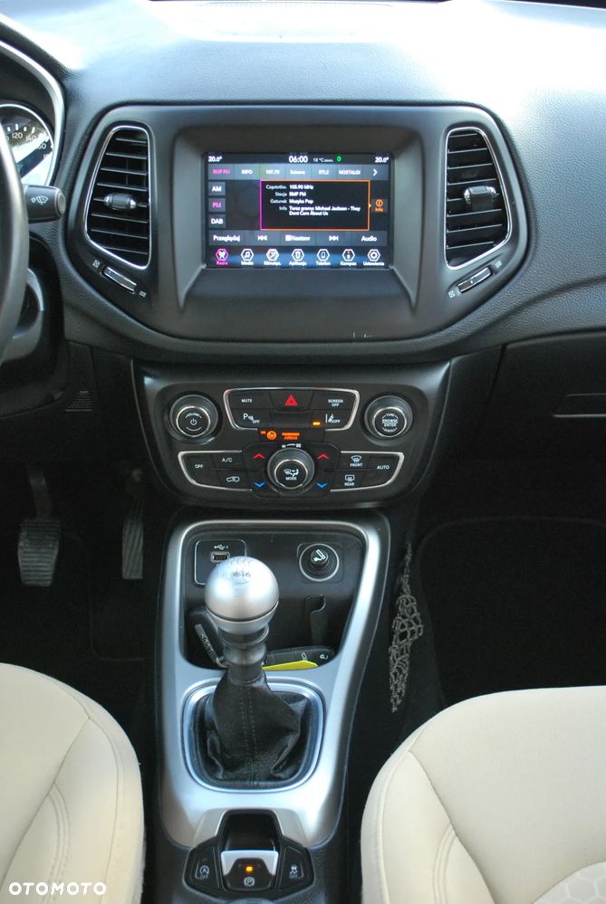 Jeep Compass 1.4 TMair Longitude FWD S&S - 16