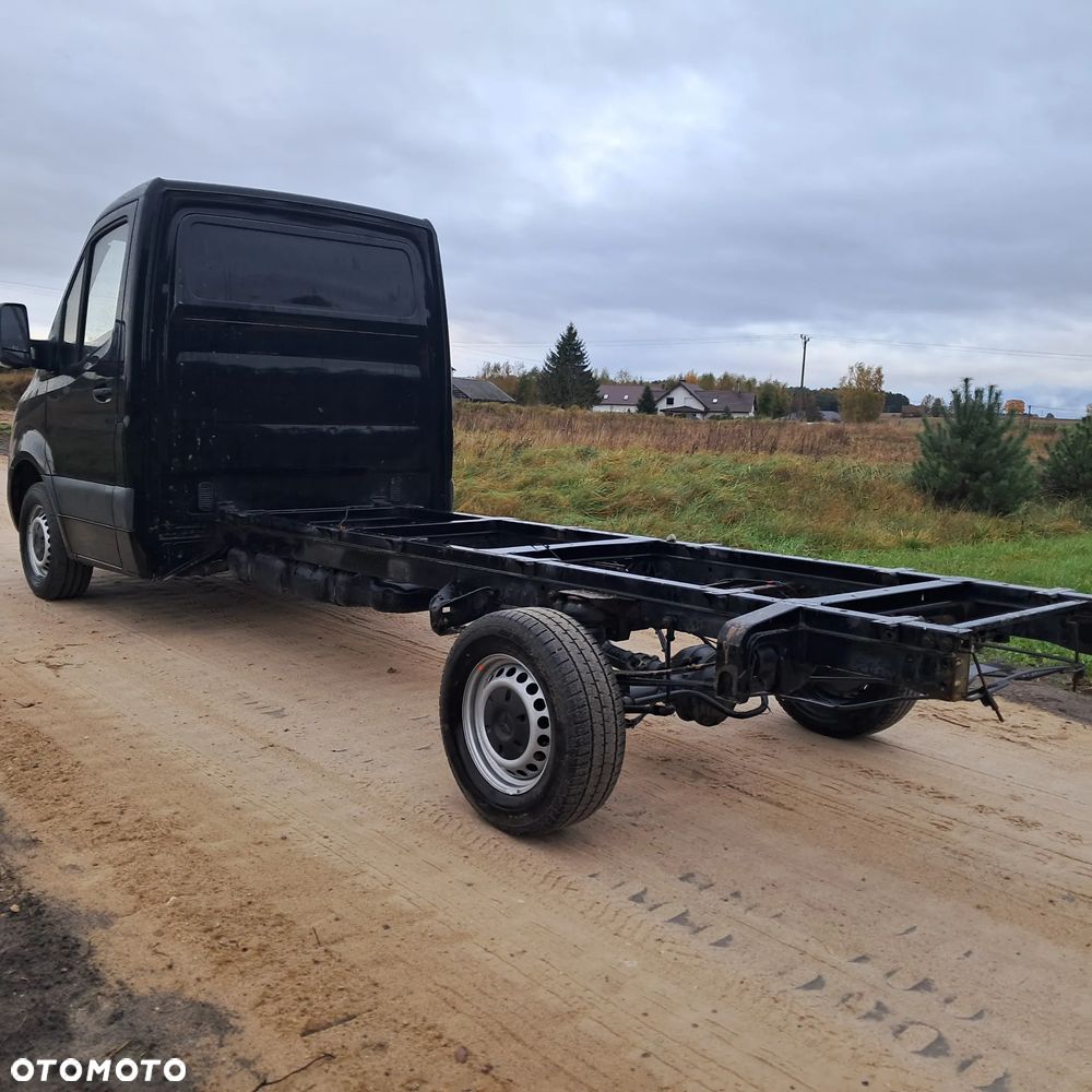 Mercedes-Benz Sprinter - 5
