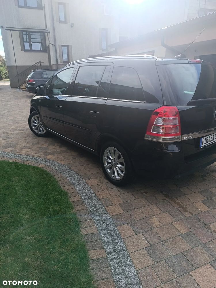 Opel Zafira 1.8 Selection - 4