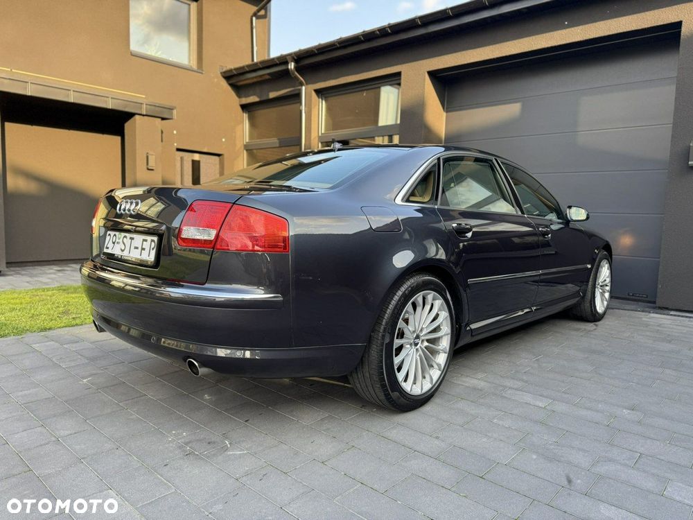 Audi A8 - 30