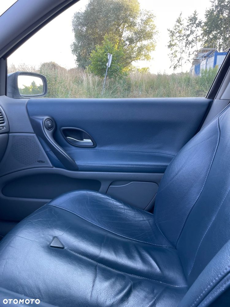 Renault Laguna 2.0 RXT - 23