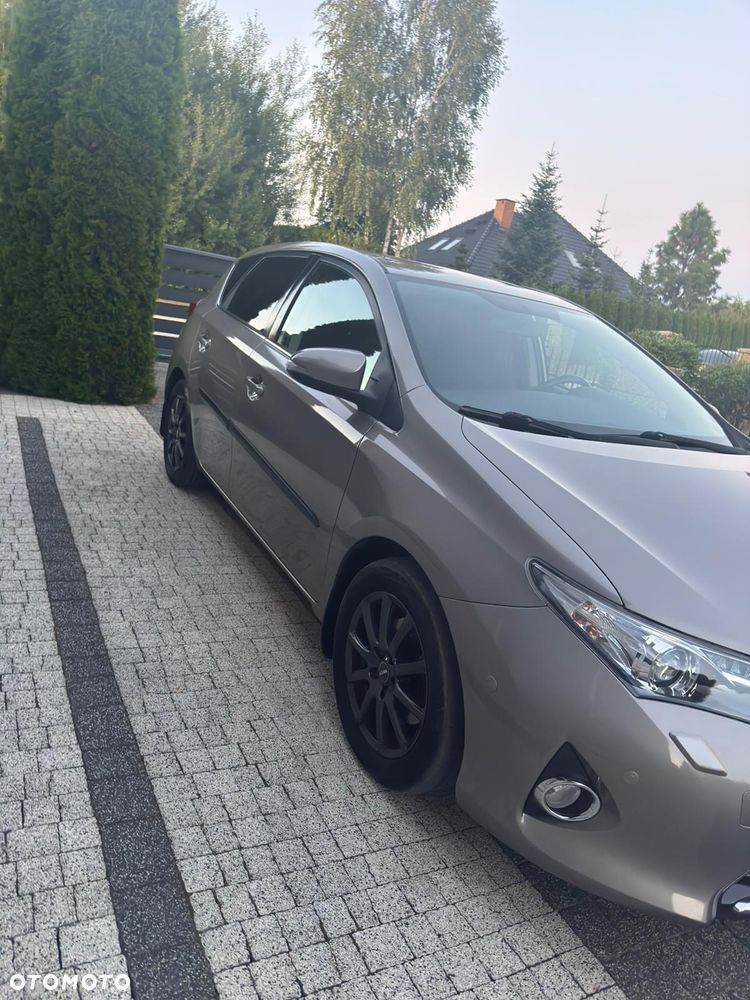 Toyota Auris 2.0 D-4D Prestige - 25
