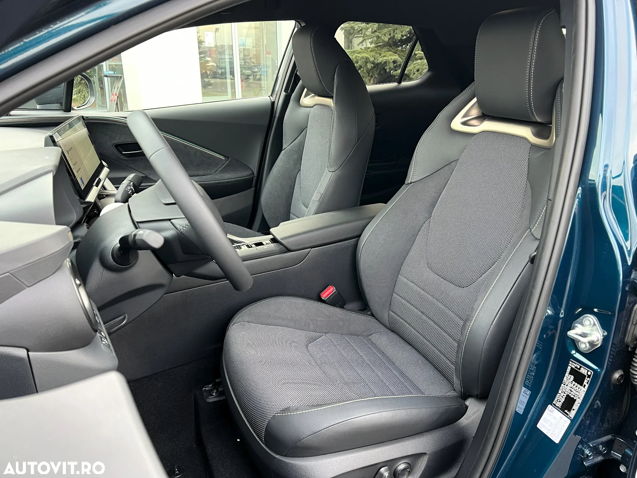 Toyota C-HR - 15