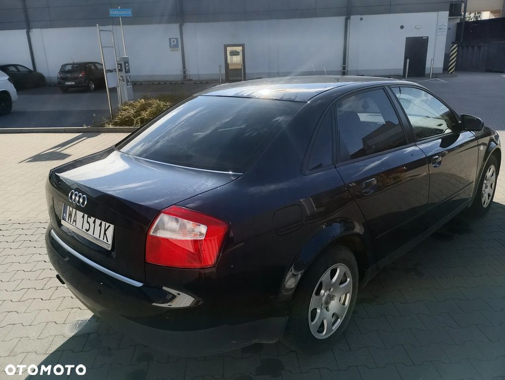 Audi A4 Limousine - 5