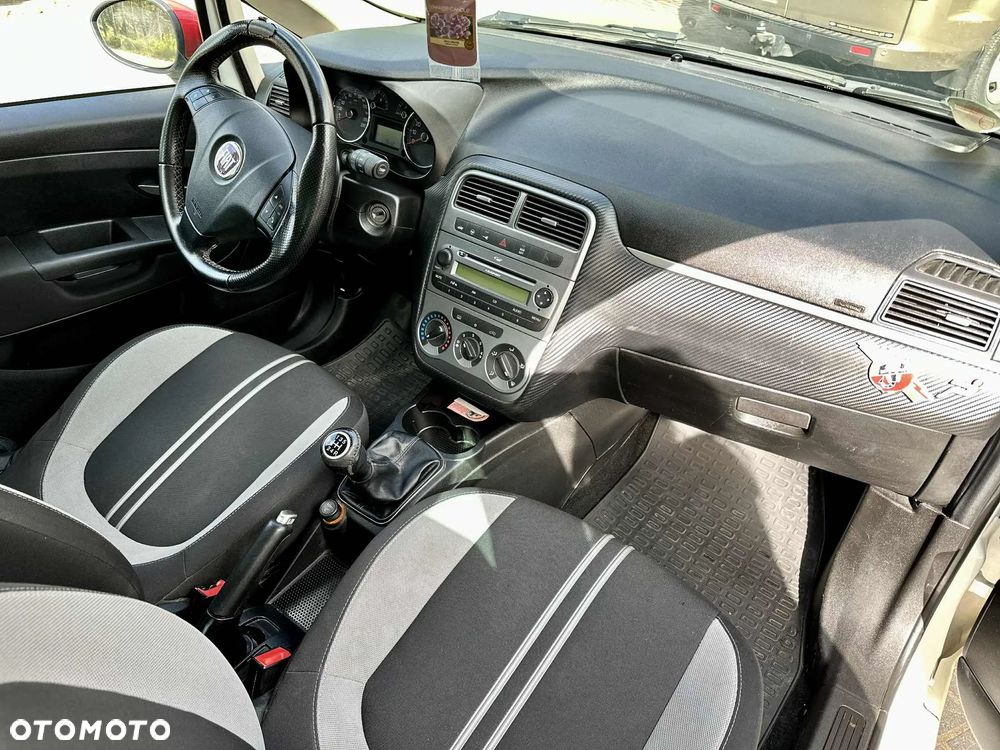 Fiat Grande Punto - 5