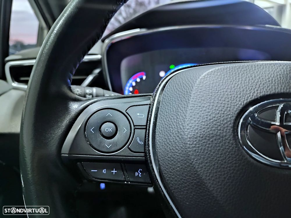 Toyota Corolla Touring Sports 1.8 Hybrid Comfort+P.Sport - 19
