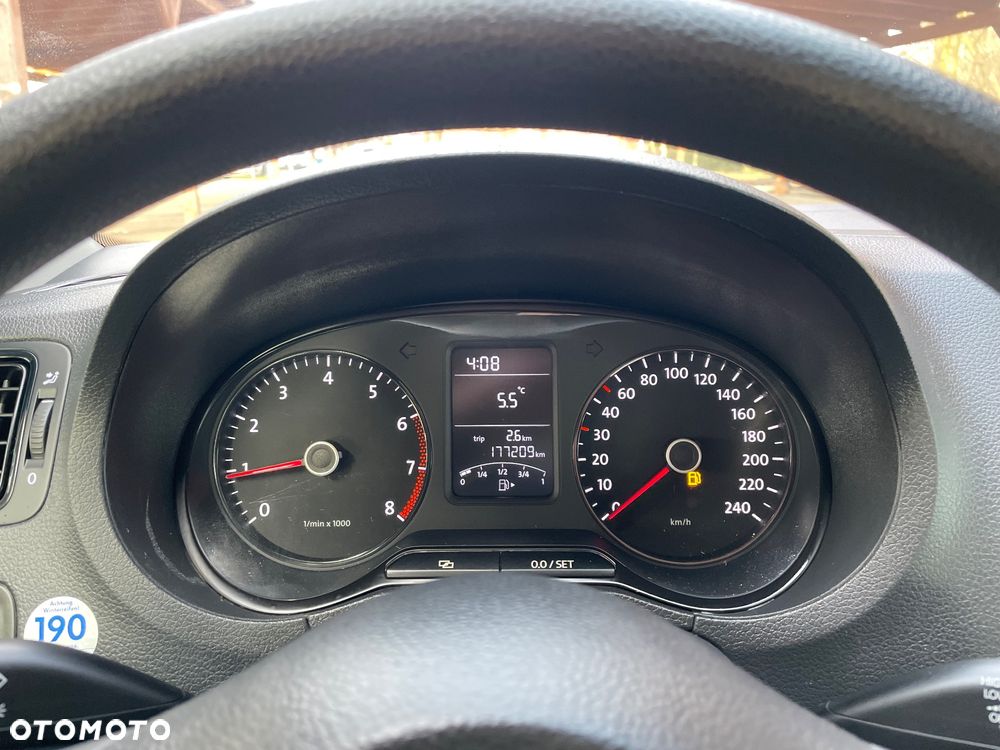 Volkswagen Polo 1.2 Style - 27