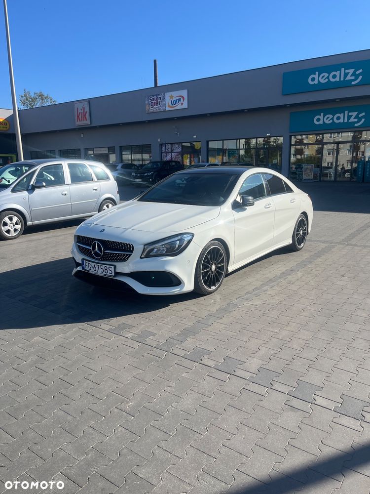 Mercedes-Benz CLA 250 4-Matic AMG Line - 1