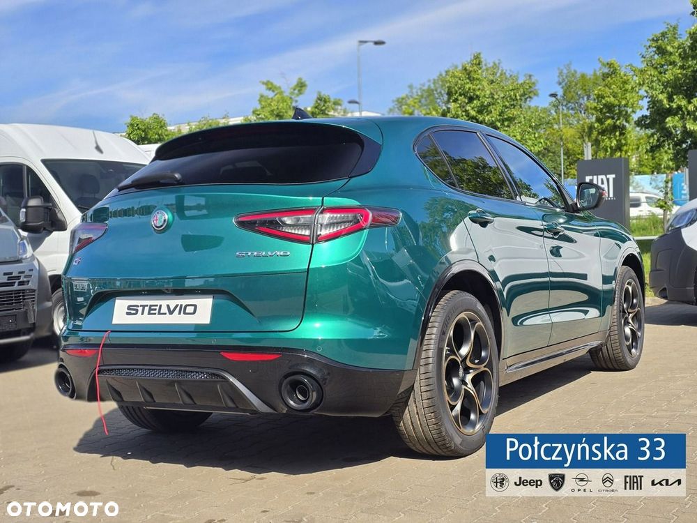 Alfa Romeo Stelvio - 9
