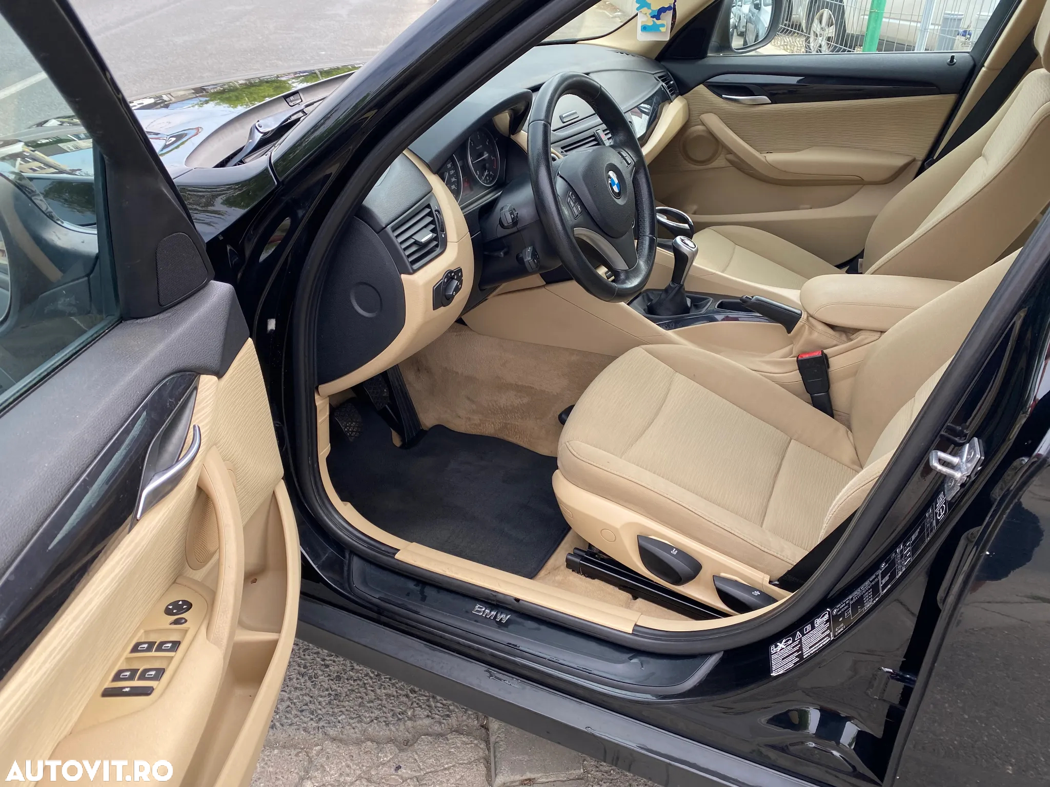 BMW X1 xDrive20d - 12