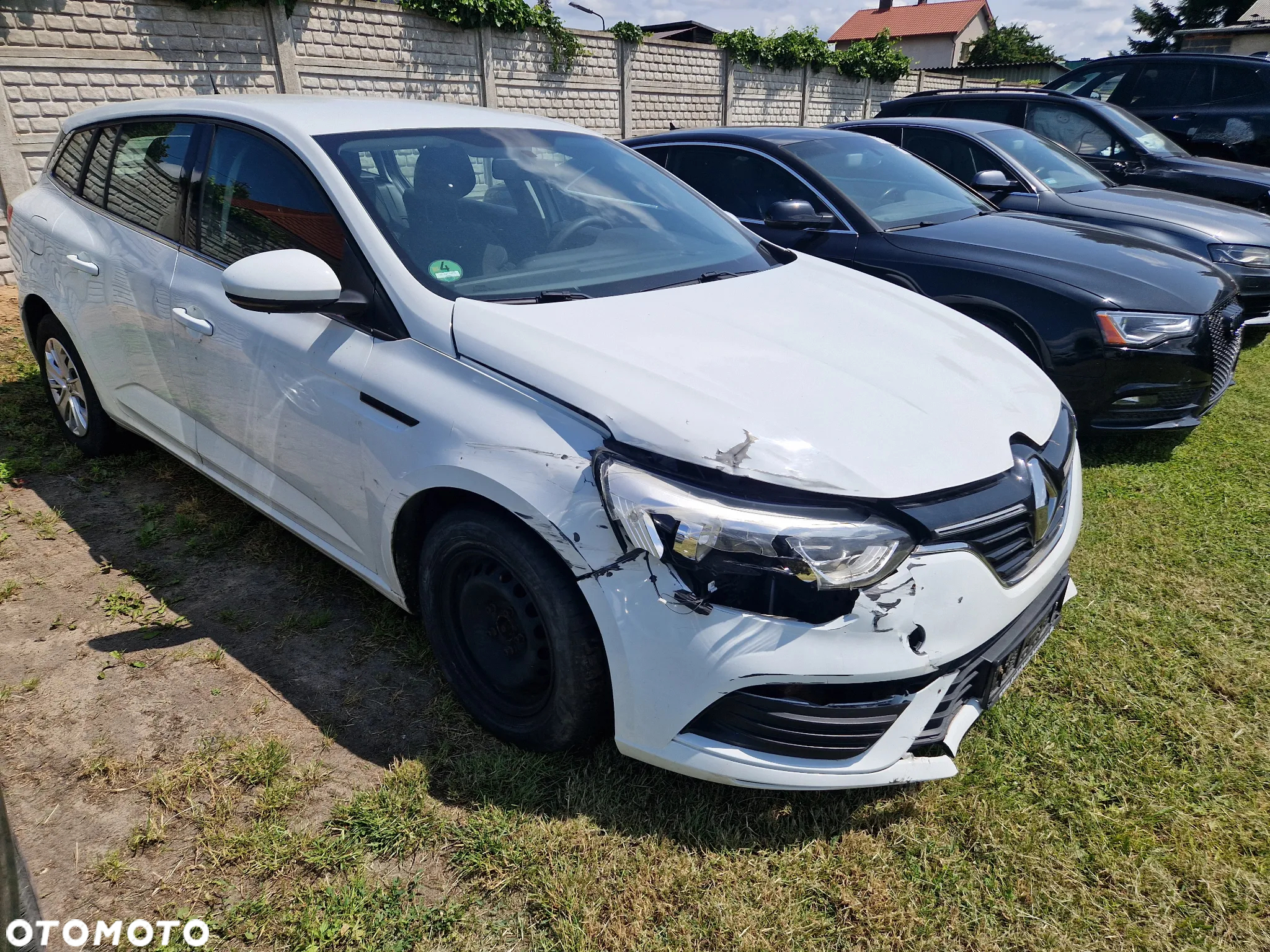 Renault Megane ENERGY TCe 100 LIFE - 2