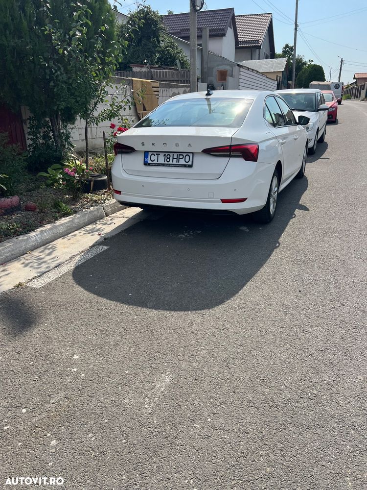 Skoda Octavia 2.0 TDI DSG Style - 12