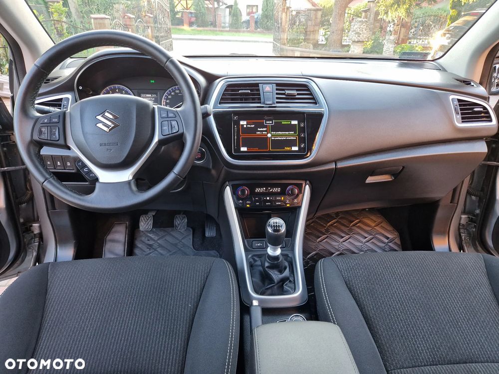 Suzuki SX4 S-Cross 1.4 T Elegance 4WD - 17