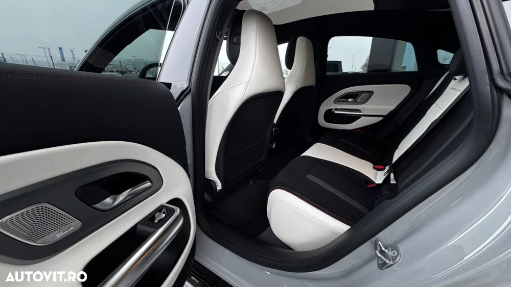 Mercedes-Benz CLA 350 4MATIC Coupe - 7