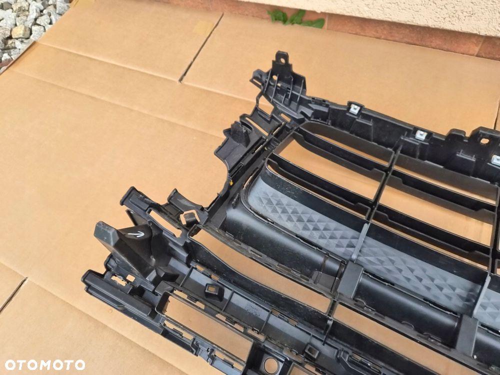 kratka zderzaka przedniego porsche macan 95b ii lift oryginał ładny stan - 10