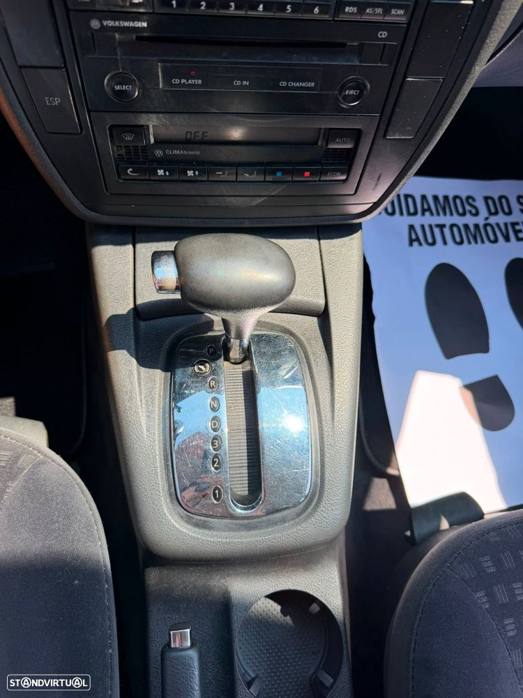 VW Passat 1.9 TDi Confortline Tip - 29