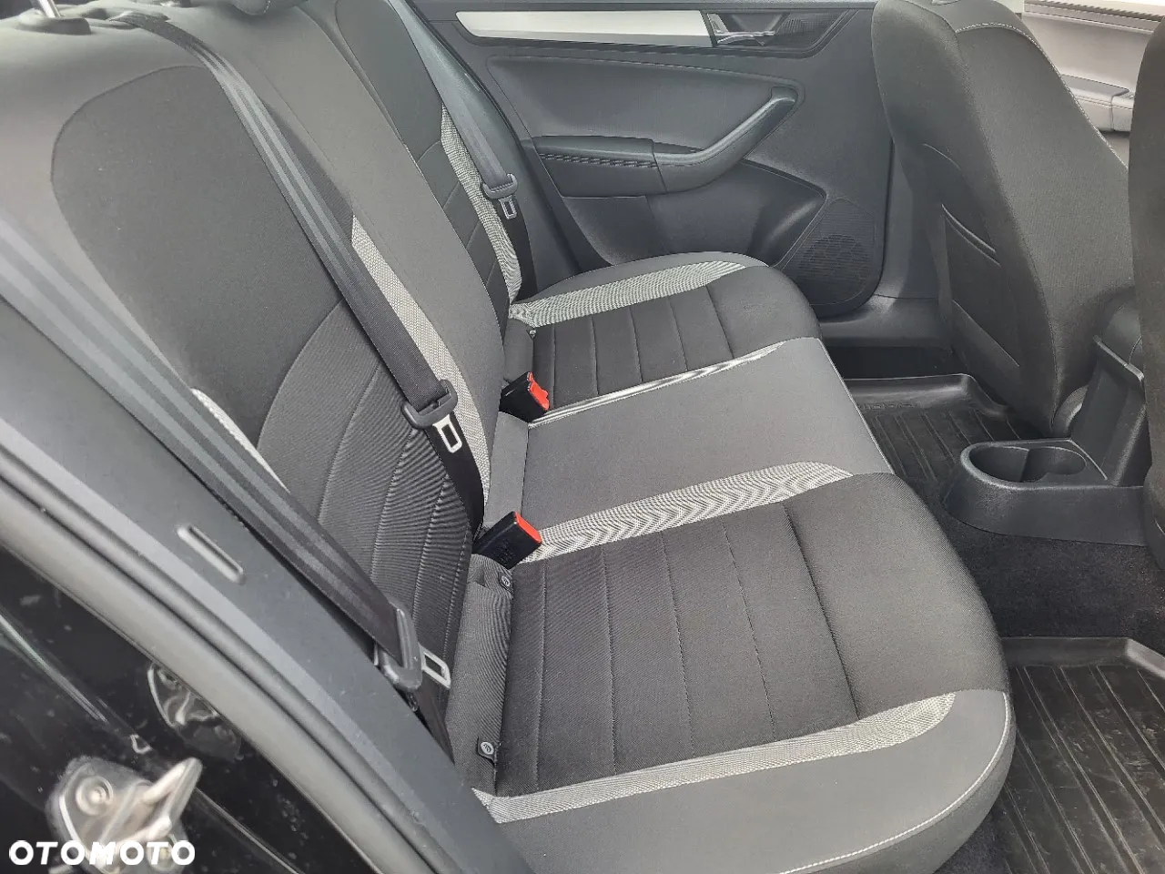 Skoda RAPID - 5