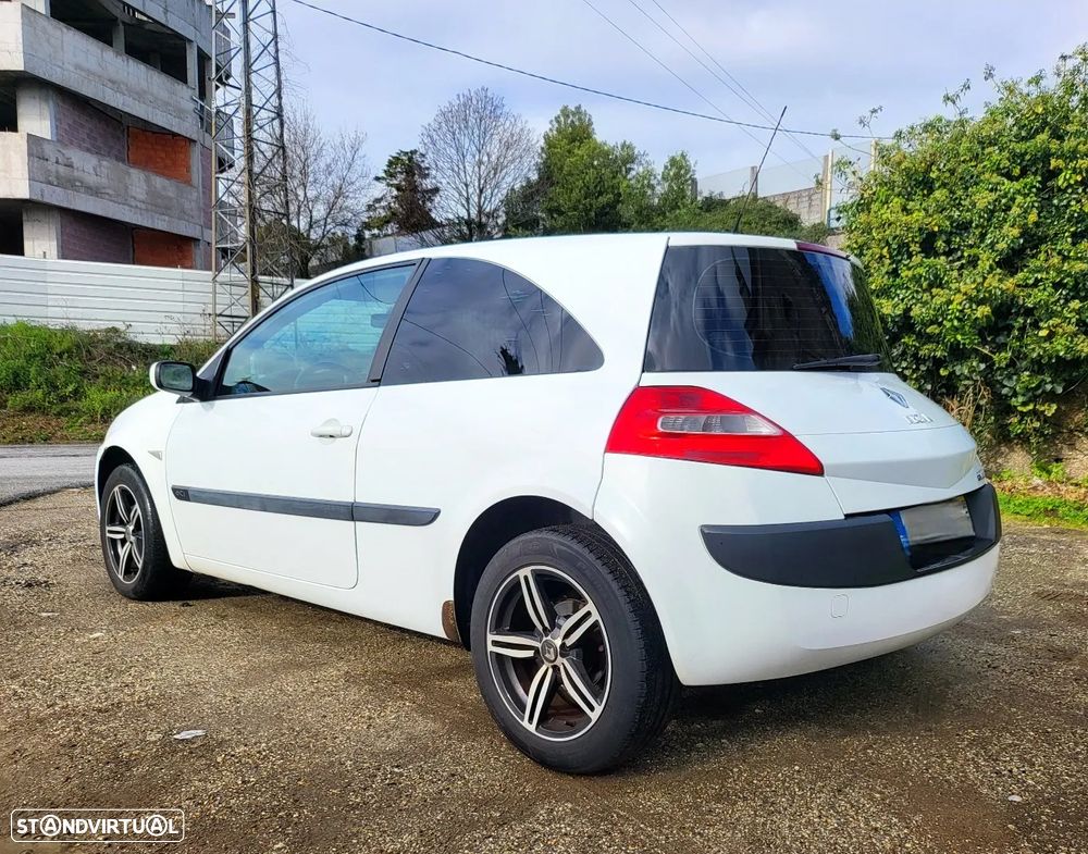 Renault Mégane 1.5 Dci - 4