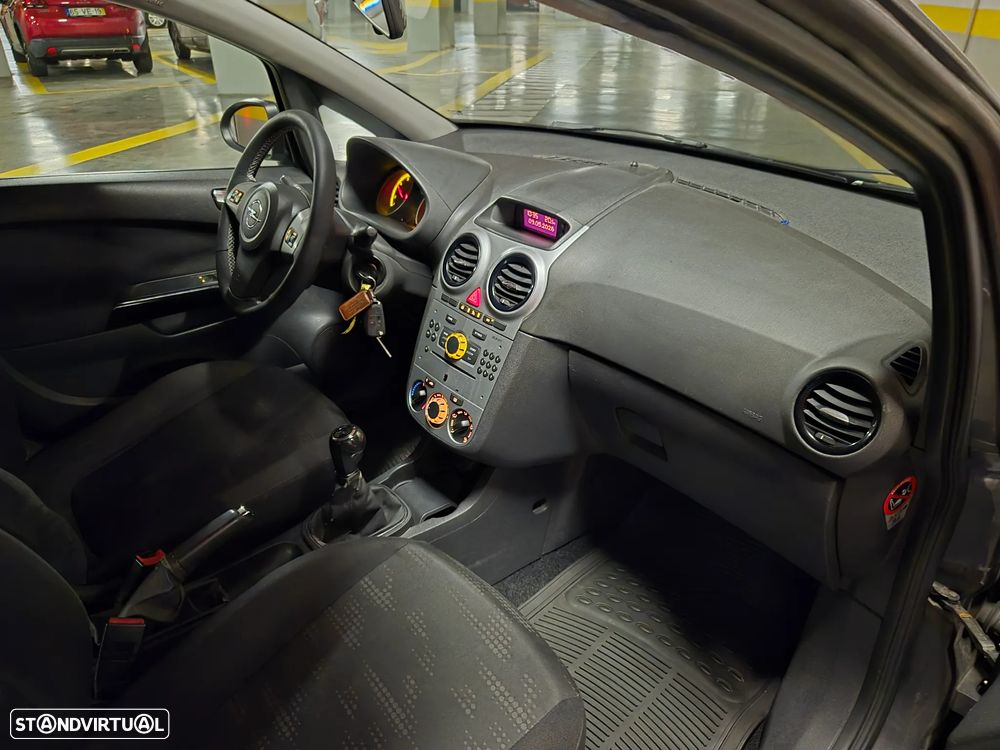 Opel Corsa 1.3 CDTi Enjoy - 28