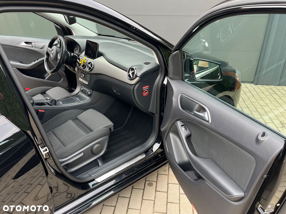 Mercedes-Benz Klasa B 180 (CDI) d 7G-DCT - 24