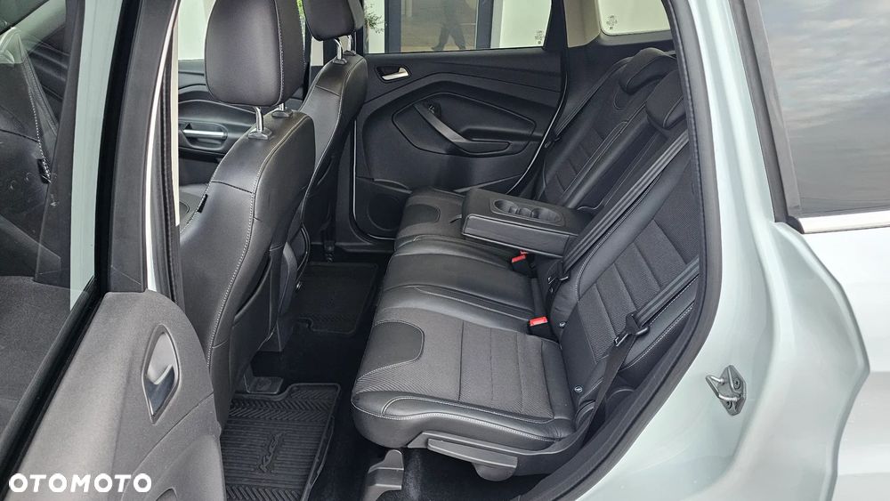 Ford Kuga 2.0 TDCi 2x4 Cool & Connect - 6