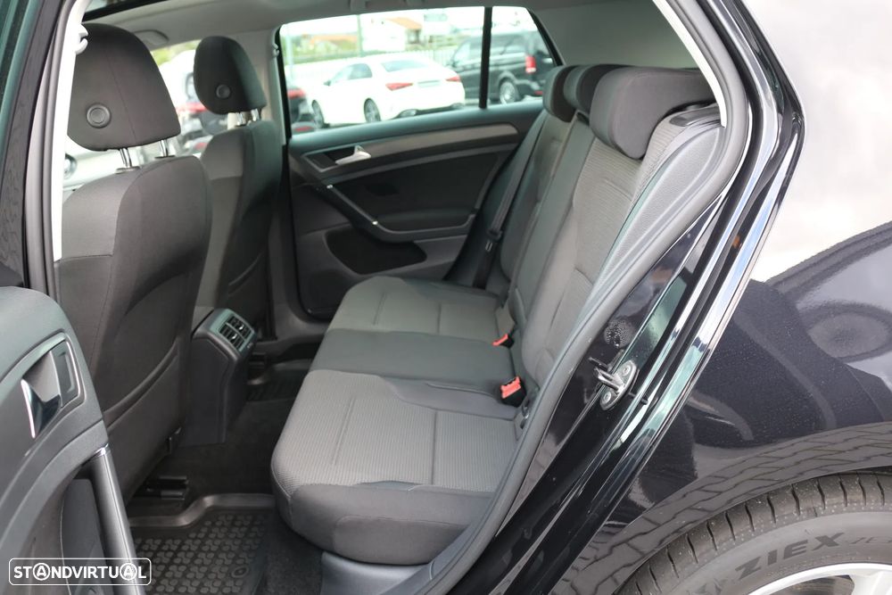 VW Golf 2.0 TDI (BlueMotion ) Comfortline - 28