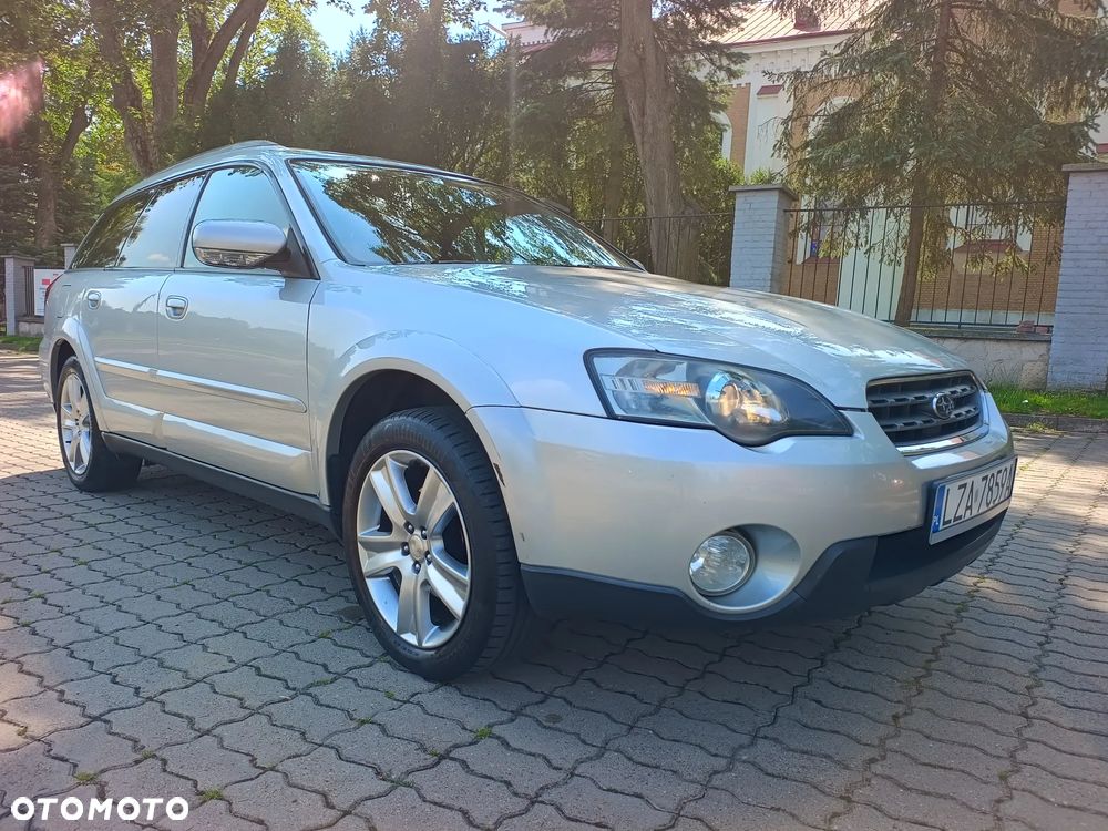 Subaru Outback 3.0 H6 - 13