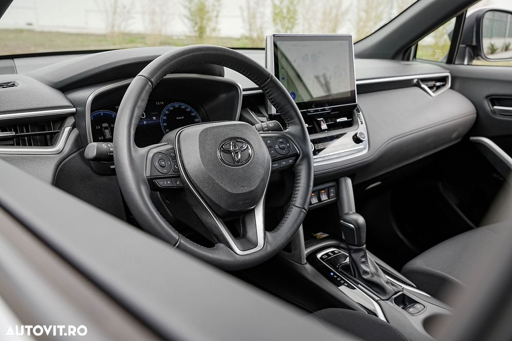 Toyota Corolla Cross - 20