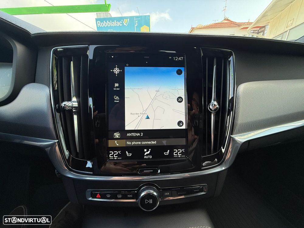 Volvo V90 2.0 B4 R-Design Geartronic - 32