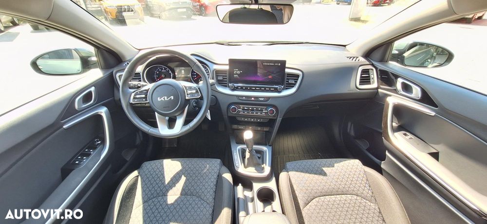 Kia Ceed 1.5 T-GDI 6MT Best - 12