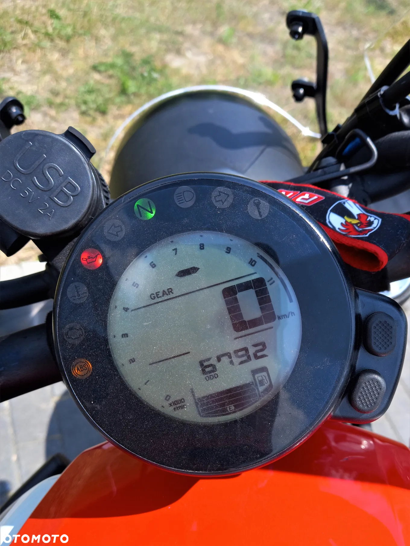 Yamaha XSR - 6