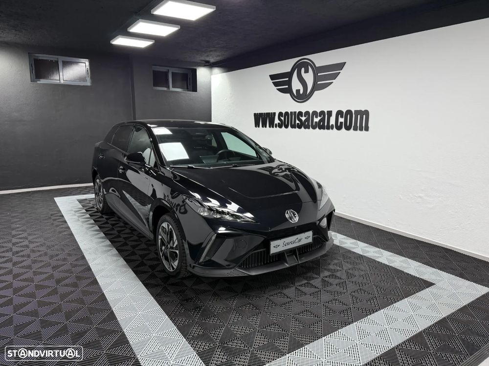 MG MG4 64 kWh Luxury - 3