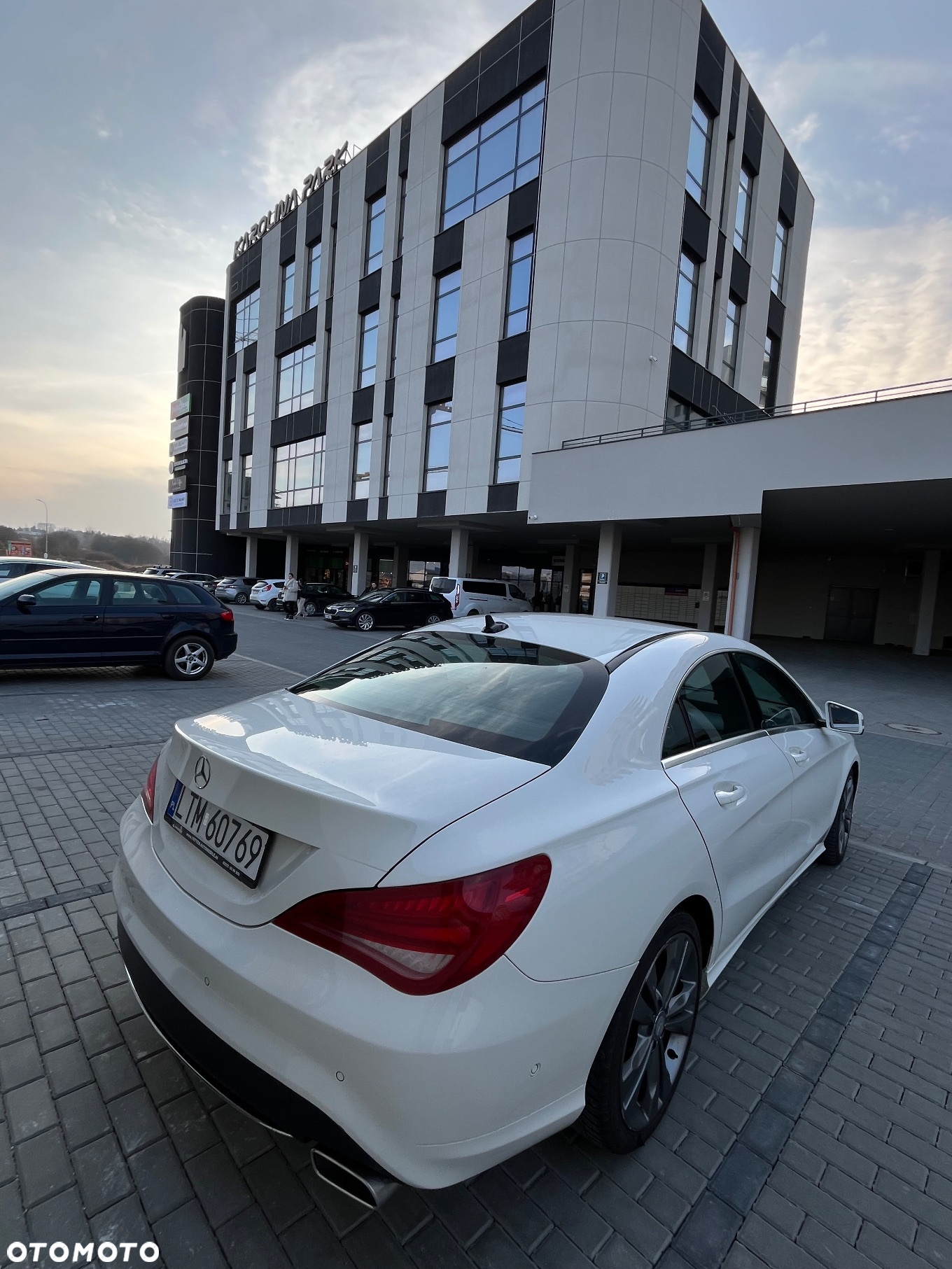 Mercedes-Benz CLA 180 - 2