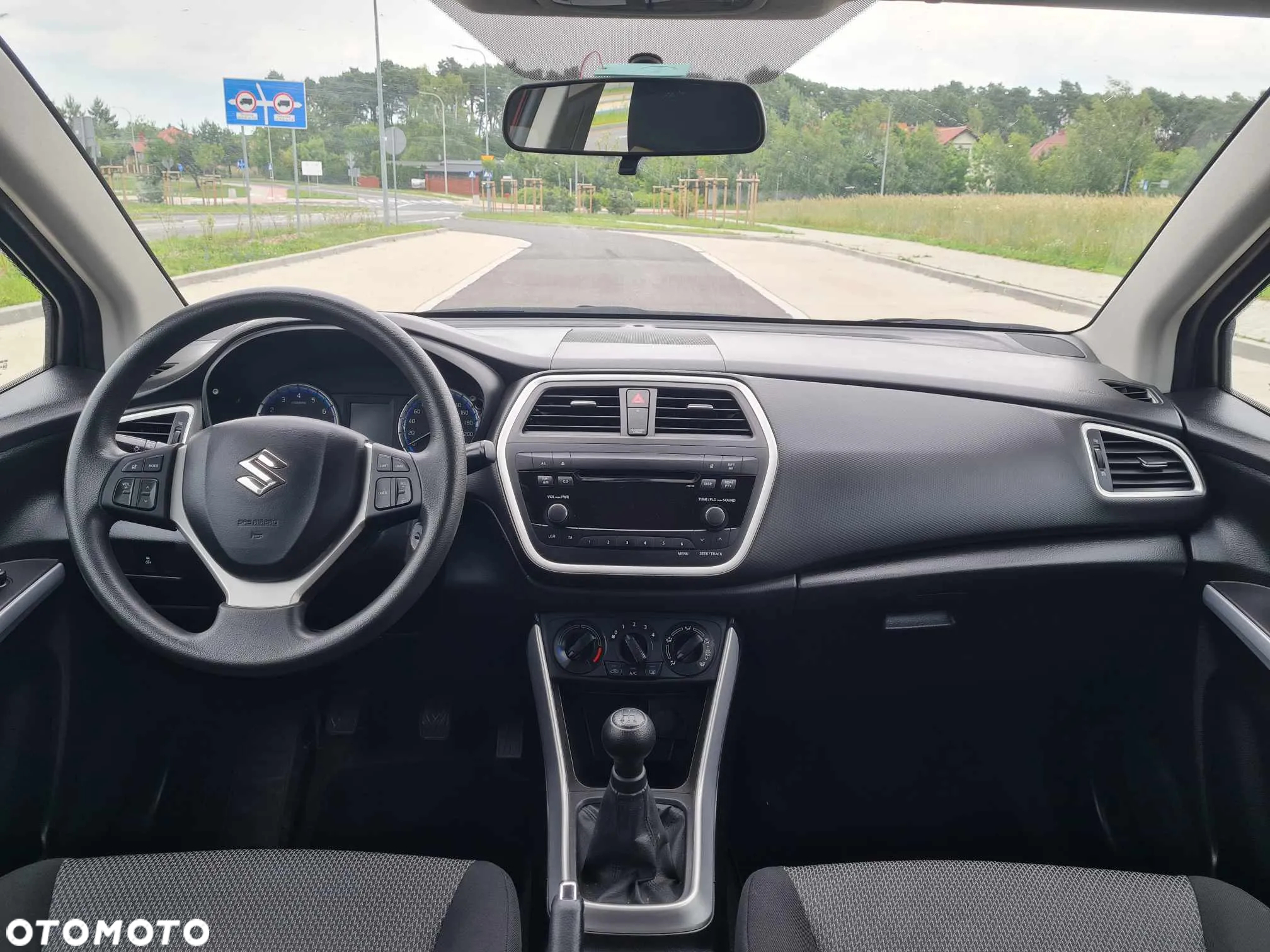 Suzuki SX4 S-Cross 1.6 Comfort - 9