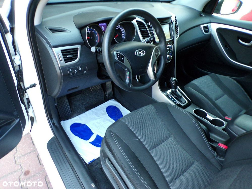 Hyundai i30 - 23