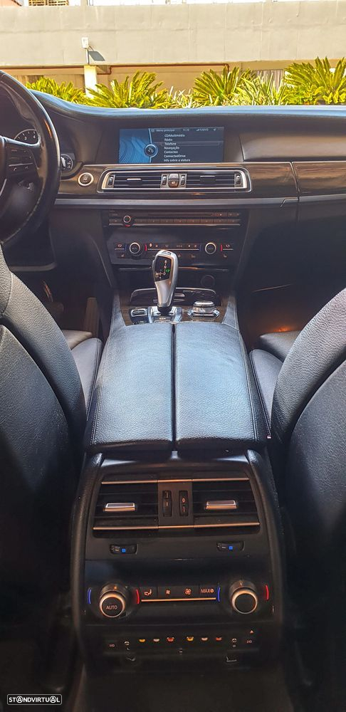 BMW 750 Li - 20