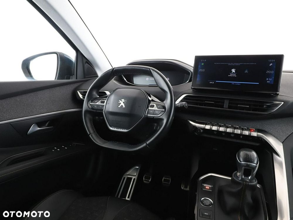 Peugeot 3008 1.2 PureTech Road Trip S&S - 17