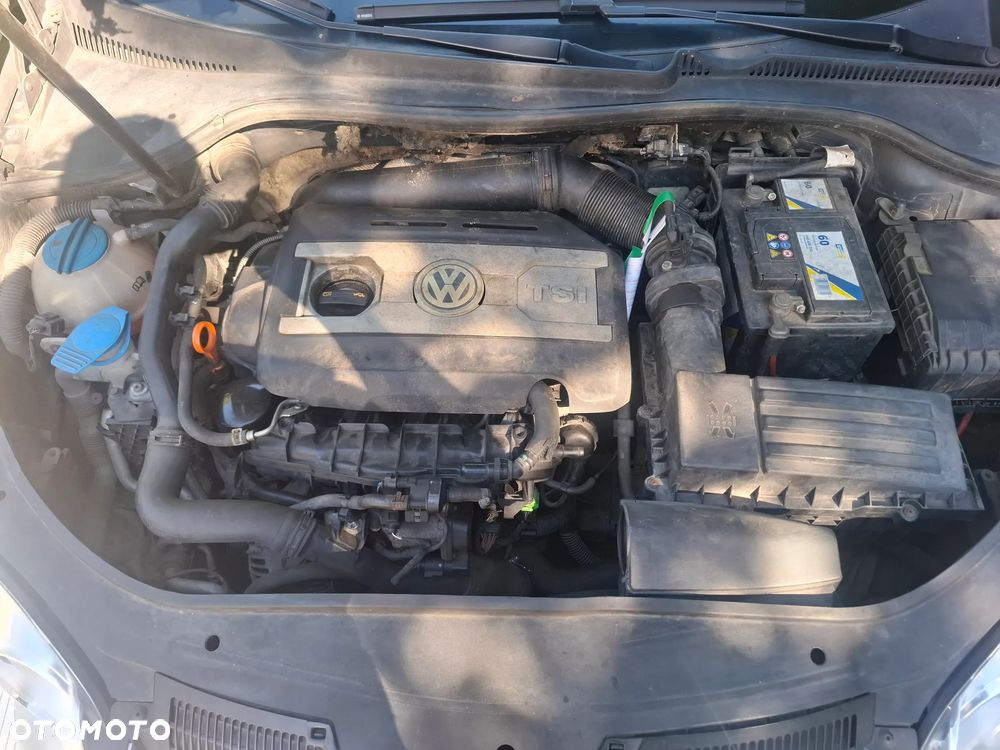 Volkswagen Jetta 2.0 TSI Sportline DSG - 5