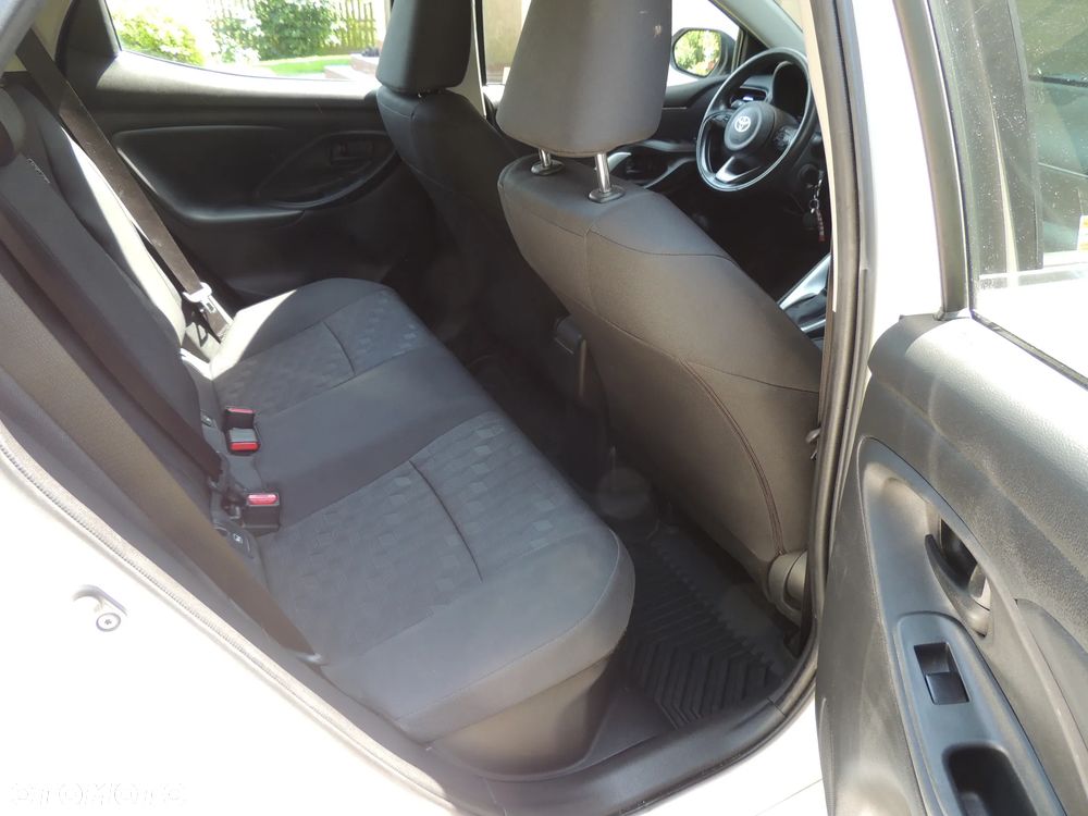 Toyota Yaris Hybrid 1.5 Comfort - 17