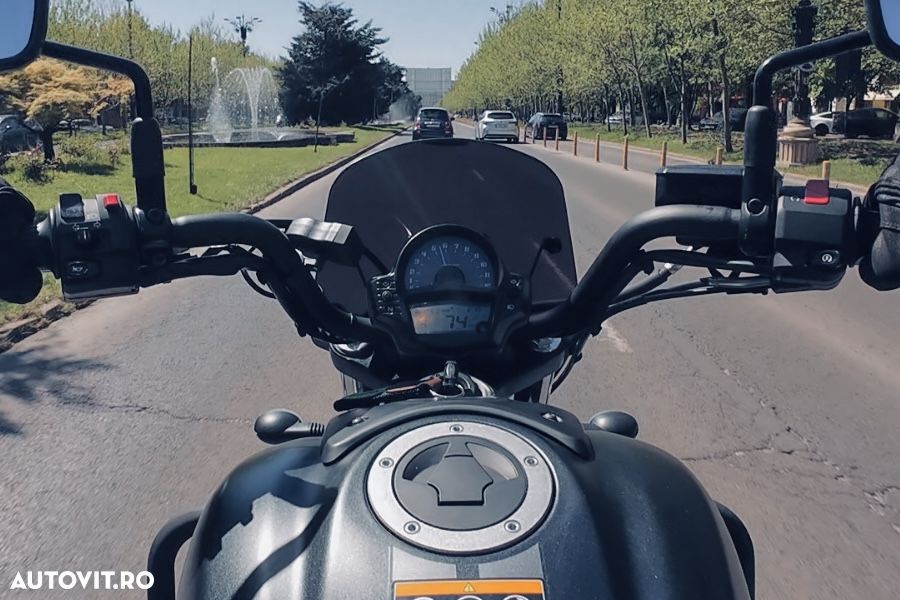 Kawasaki VN 650 Vulcan S - 3