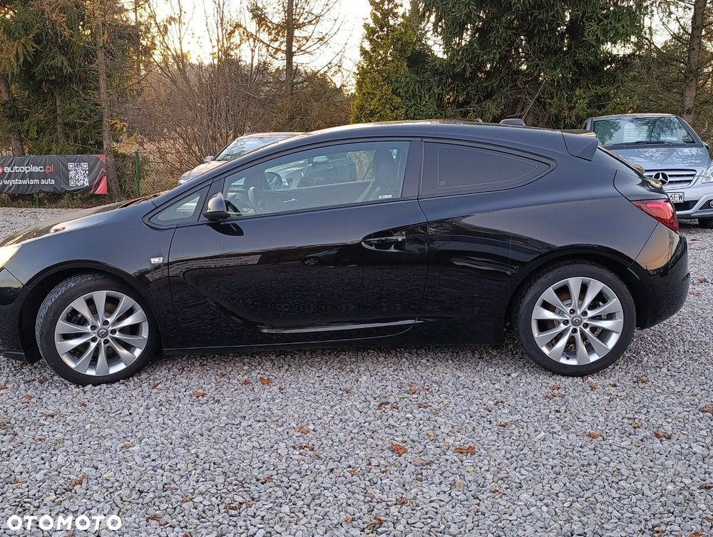 Opel Astra GTC 1.4 Turbo - 10