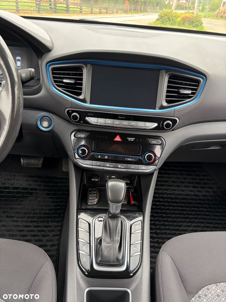Hyundai IONIQ Plug-in hybrid Premium - 21