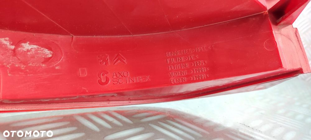 lampa prawy prawa tył tylna w błotnik PEUGEOT 407 KOMBI SW 2004-2008 EUROPA - 13
