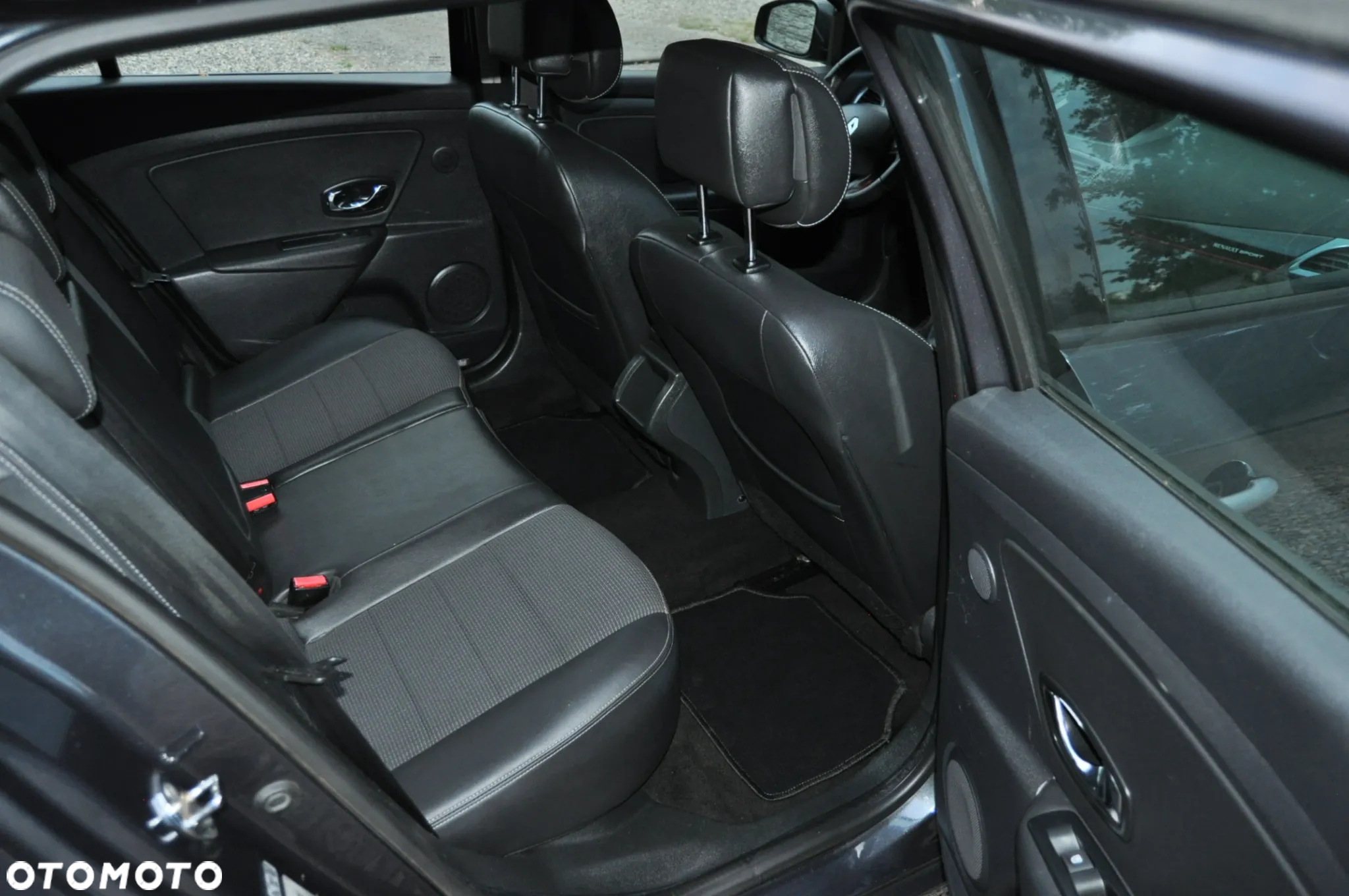 Renault Megane Grandtour TCe 180 GT - 10