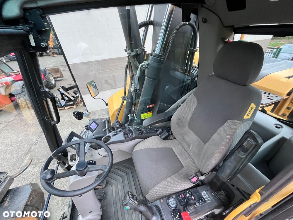 Volvo EW140D - 23