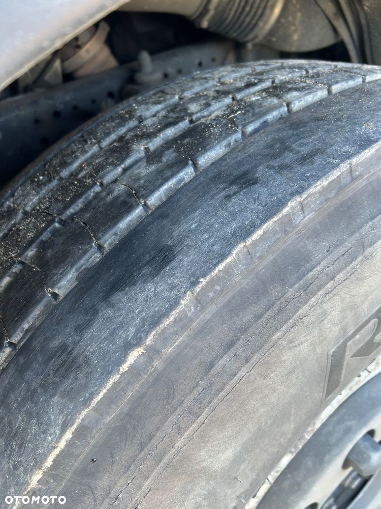 Iveco Stralis hi-way - 3