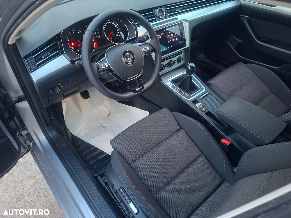 Volkswagen Passat 1.5 TSI ACT Trendline - 9
