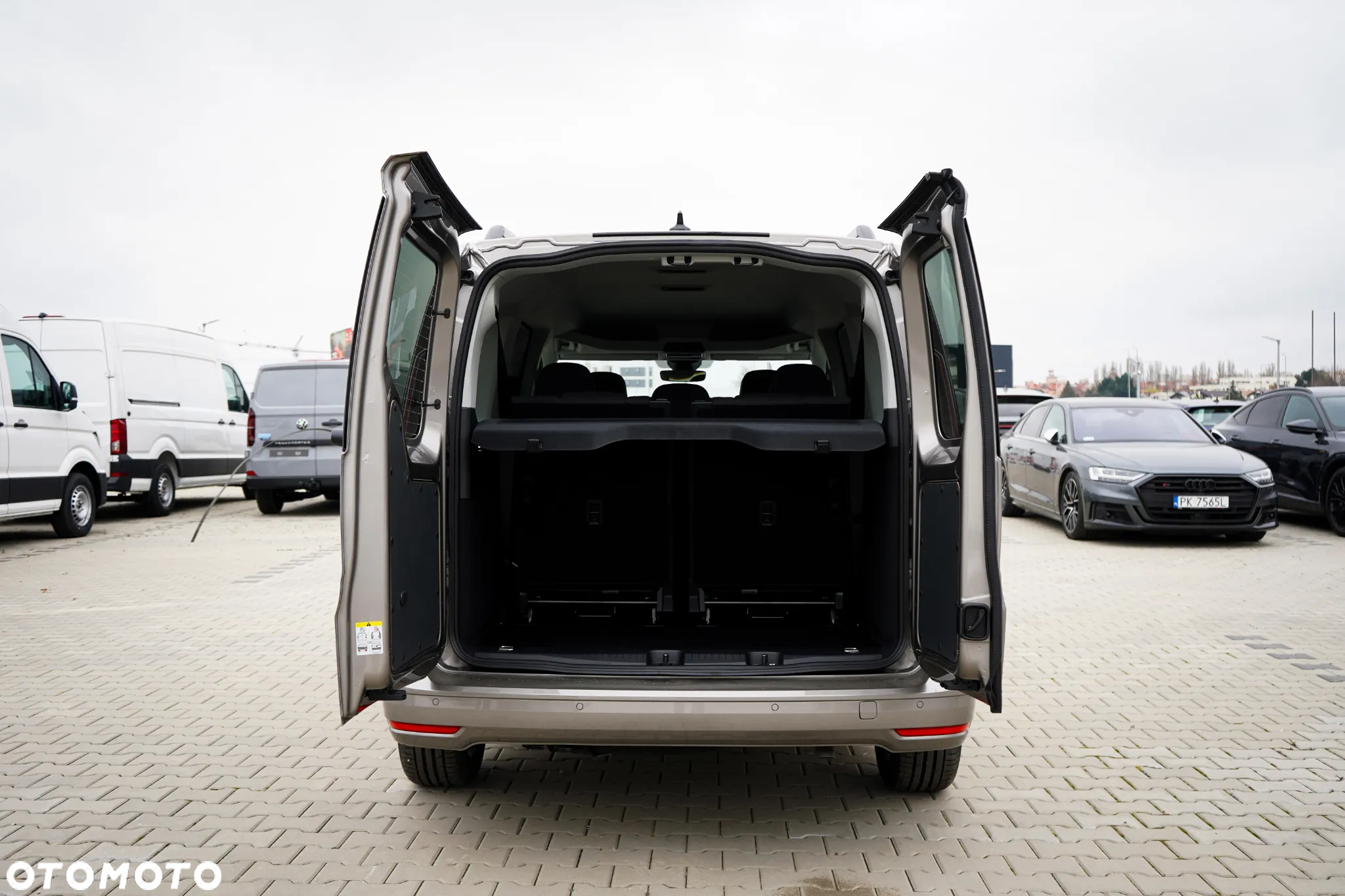 Volkswagen Caddy Maxi 2.0 TDI Life DSG - 14