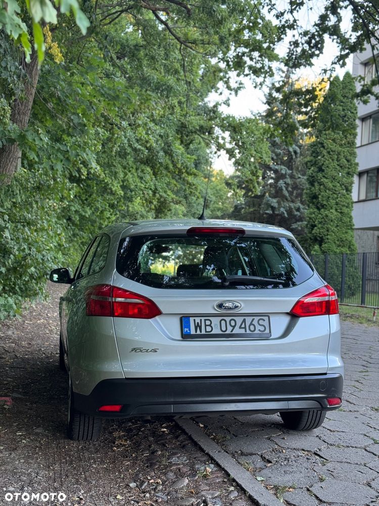 Ford Focus 1.5 TDCi SYNC Edition - 16