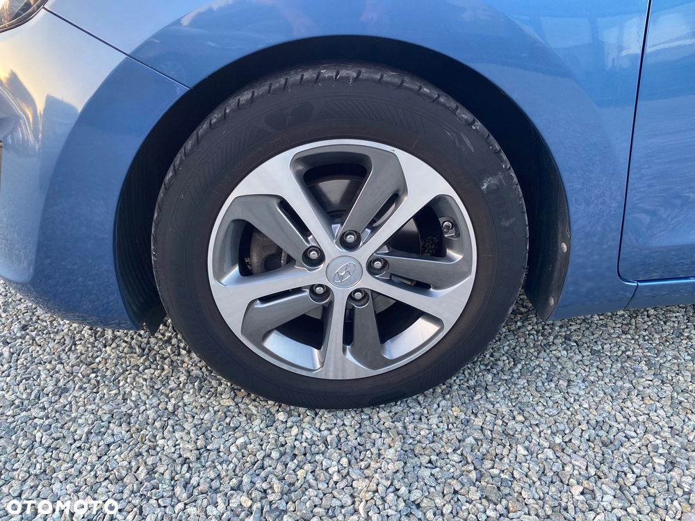 Hyundai i30 blue Kombi 1.4 YES Gold - 16